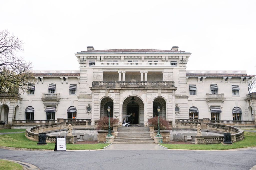 Elstowe Manor at Elkins Estate