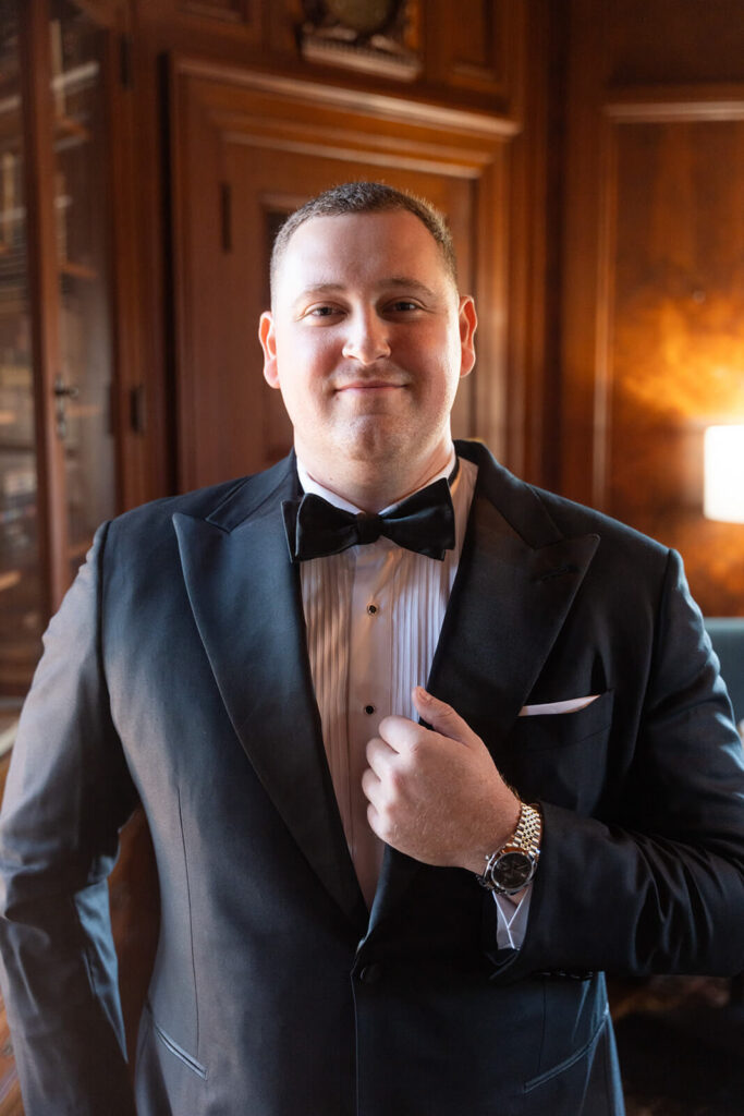 Portrait of the groom on his wedding day